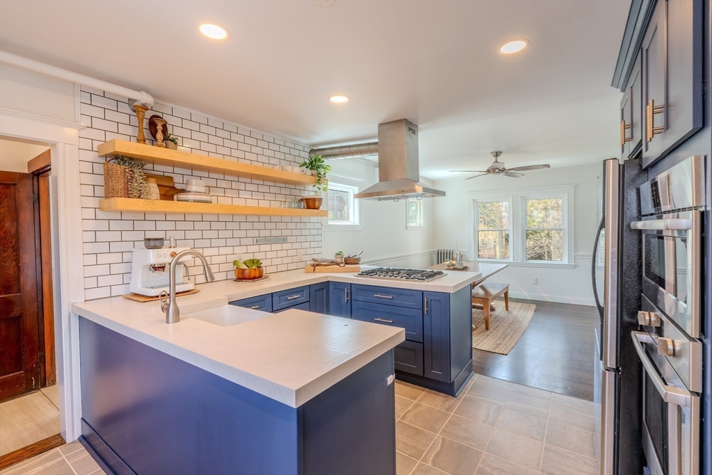 81 Linden Road Melrose, MA 02176 - Photo 13 of 42