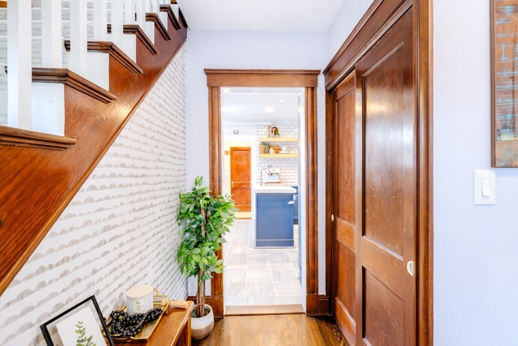 81 Linden Road Melrose, MA 02176 - Photo 2 of 42