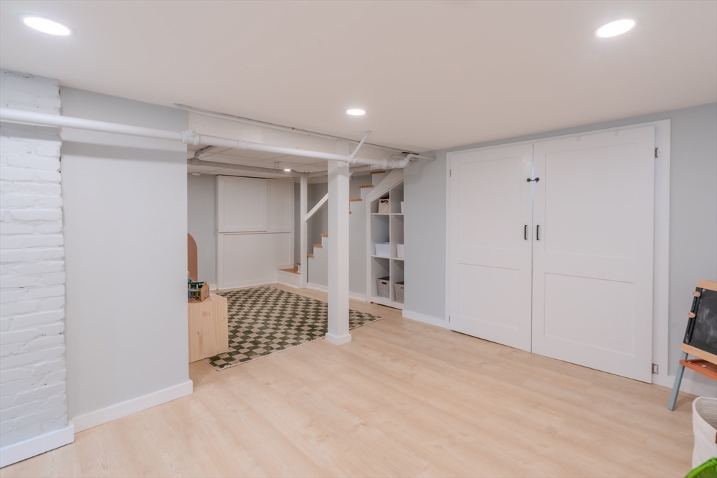 81 Linden Road Melrose, MA 02176 - Photo 28 of 42