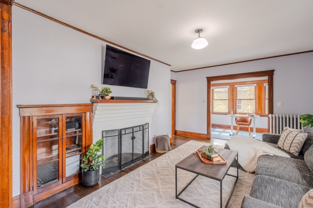 81 Linden Road Melrose, MA 02176 - Photo 5 of 42