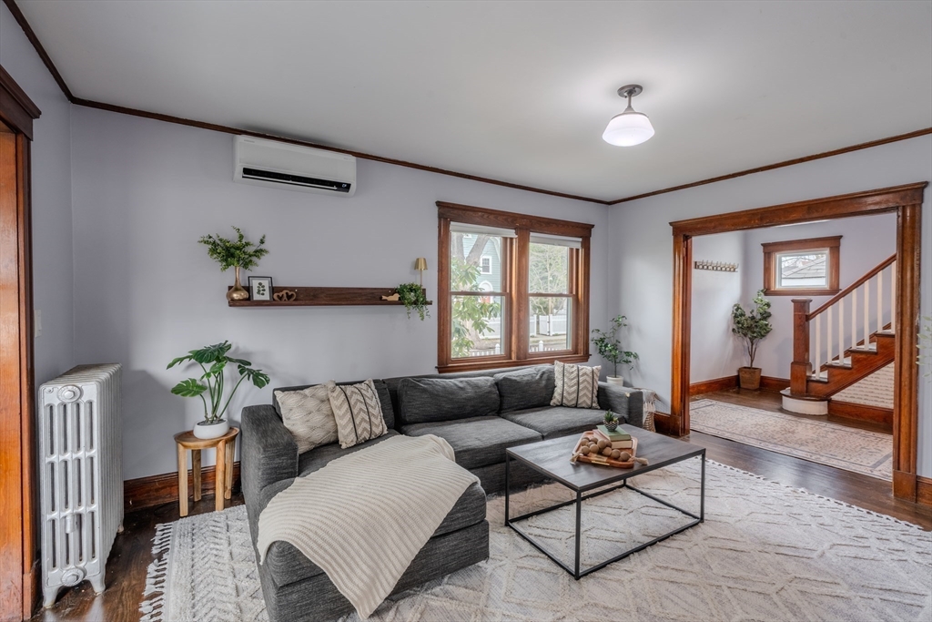 81 Linden Road Melrose, MA 02176 - Photo 6 of 42