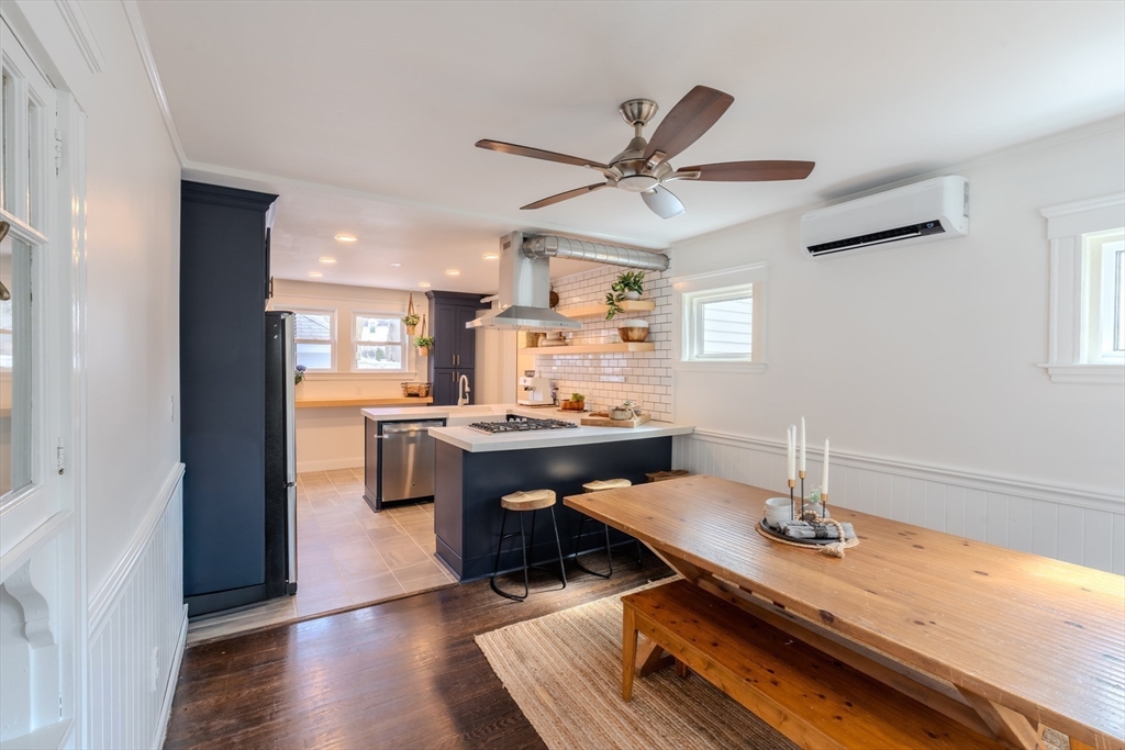 81 Linden Road Melrose, MA 02176 - Photo 10 of 42