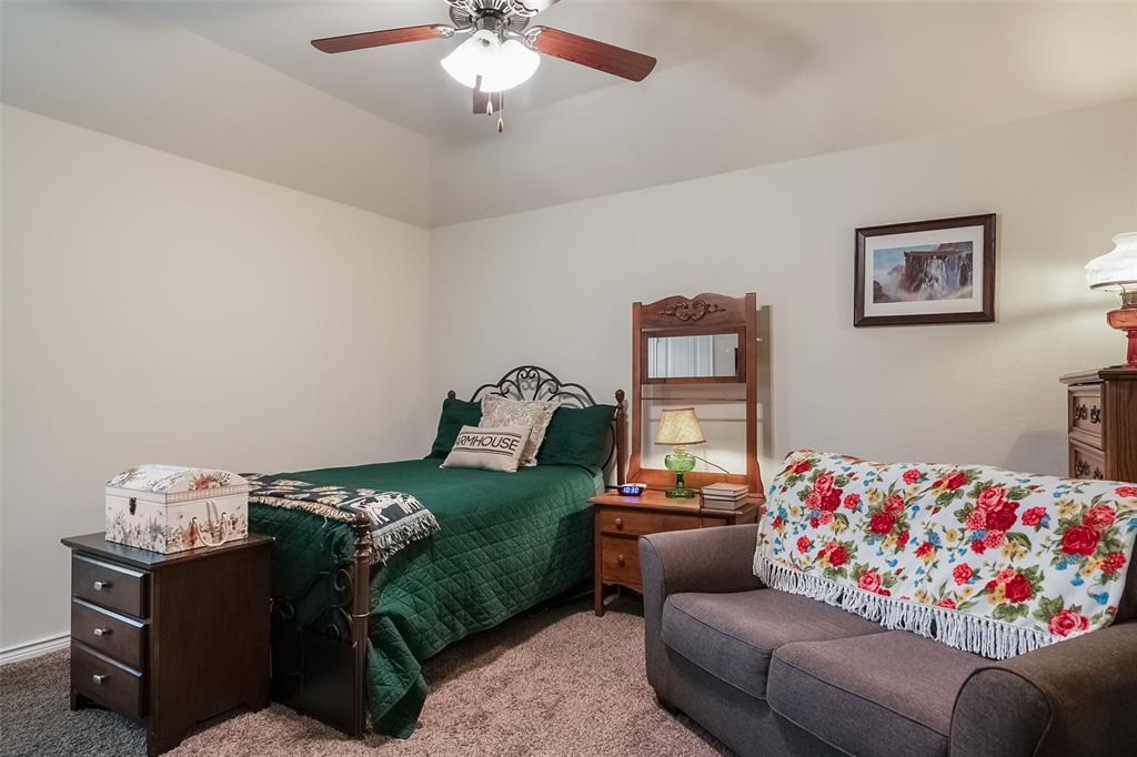 1733 Beasley Street Van Alstyne, TX 75495 - Photo 28 of 32
