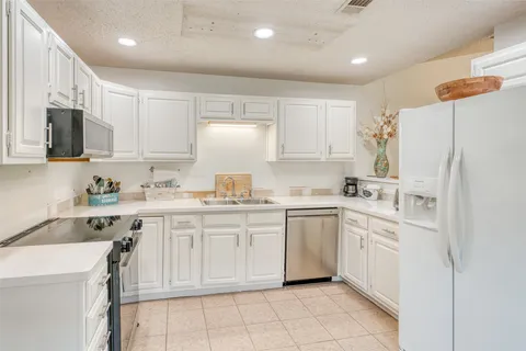 $275,000 | 27 Oaks Place, Lago Vista, TX 78645