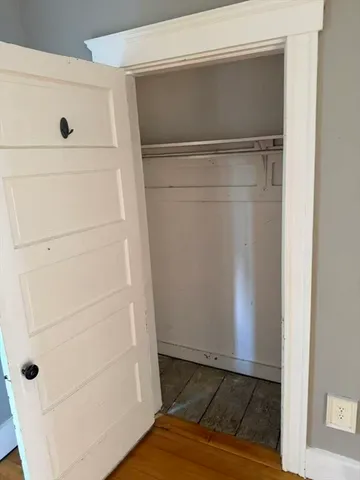 $2,300 | 84 Florence Street, Unit 2, Worcester, MA 01603