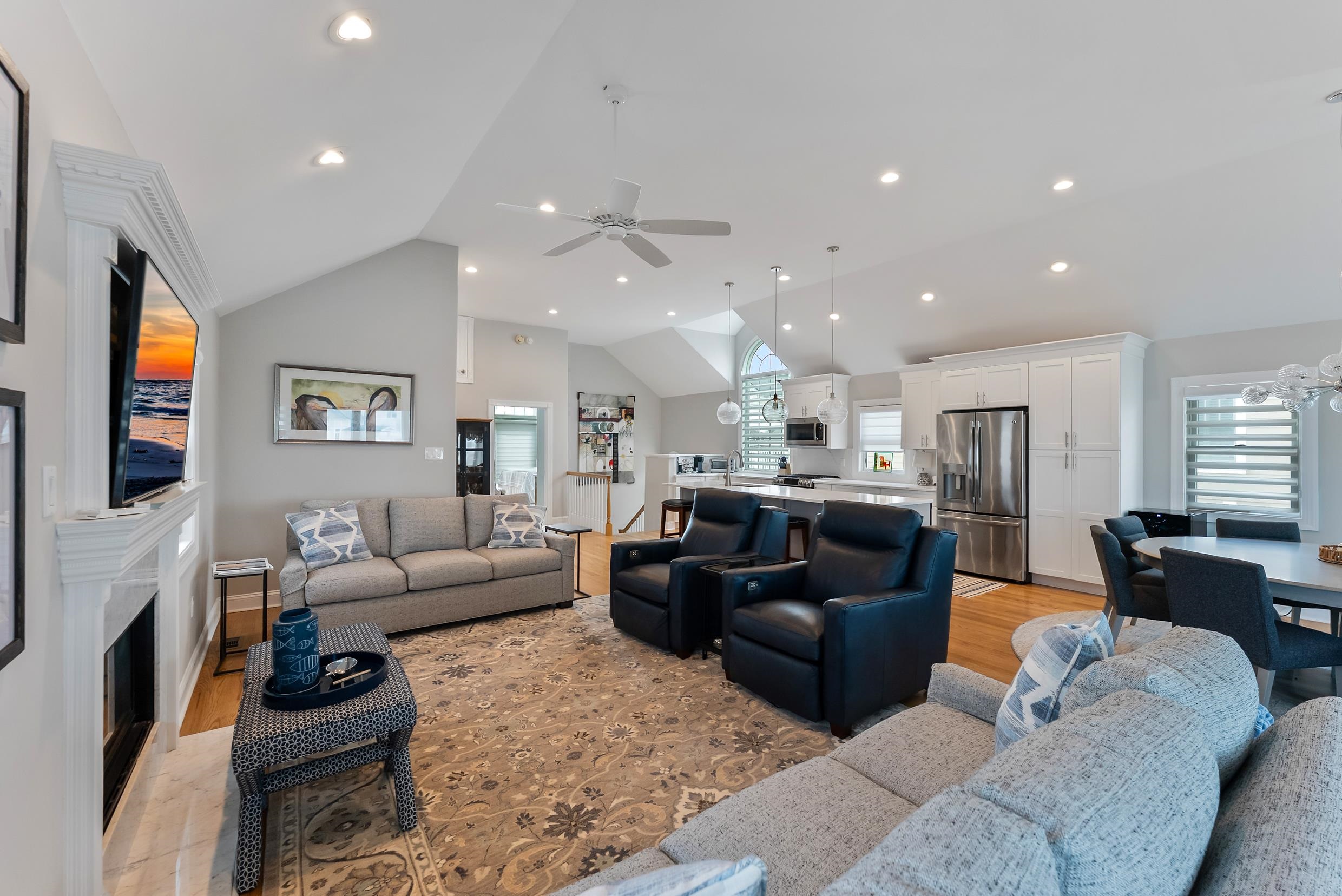 120 113th Street Stone Harbor, NJ 08247 - Photo 14 of 50 a living room with furniture and a flat screen tv