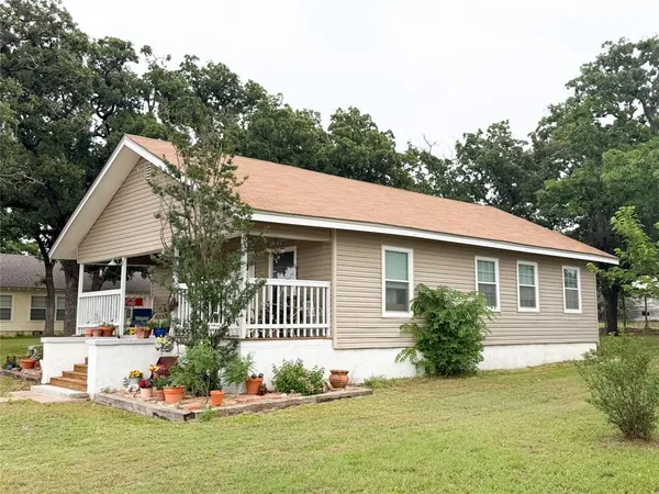 $142,000 | 704 East 20th Street, Cisco, TX 76437