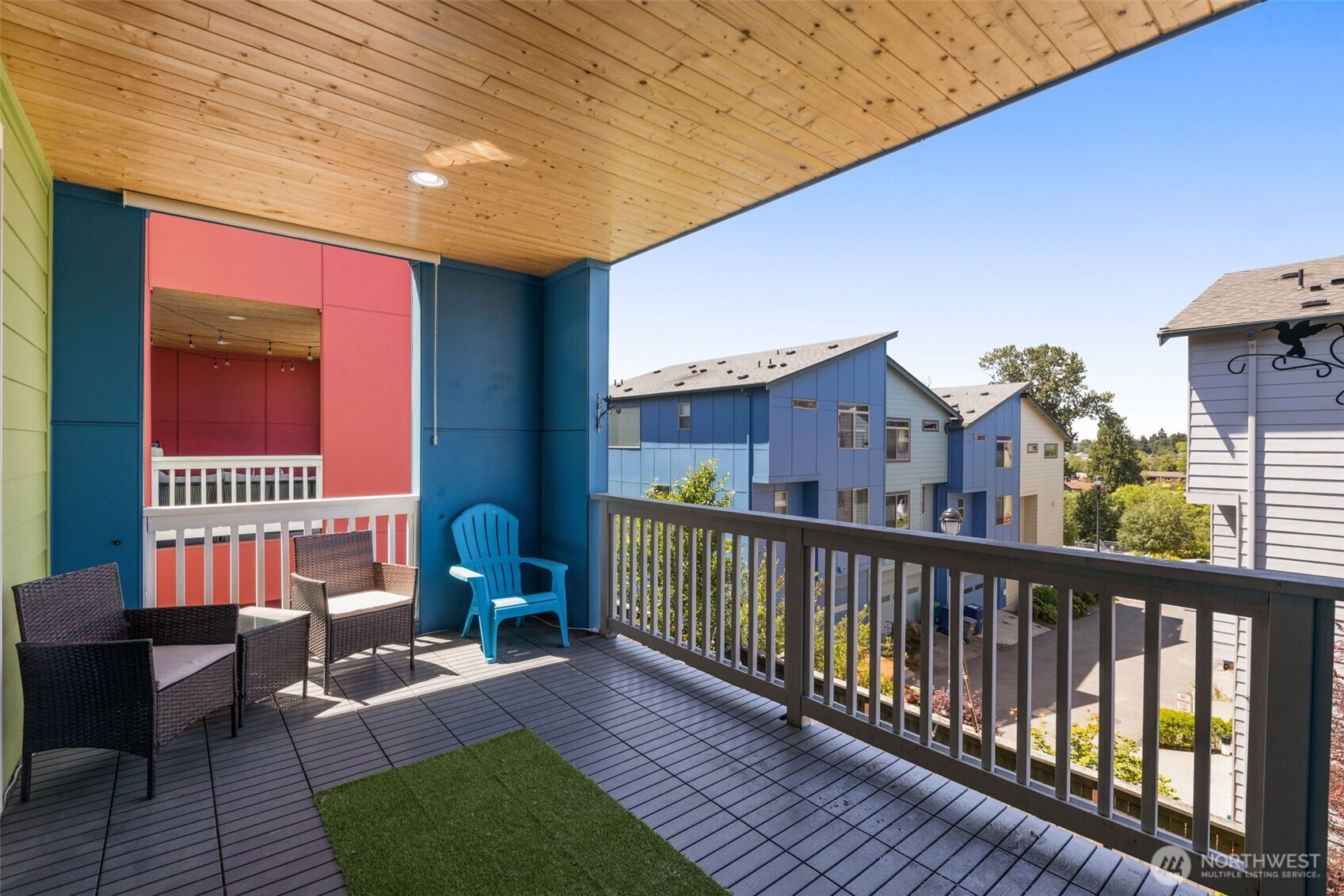 9729 10th Place Southwest Seattle, WA 98106 - Photo 13 of 29