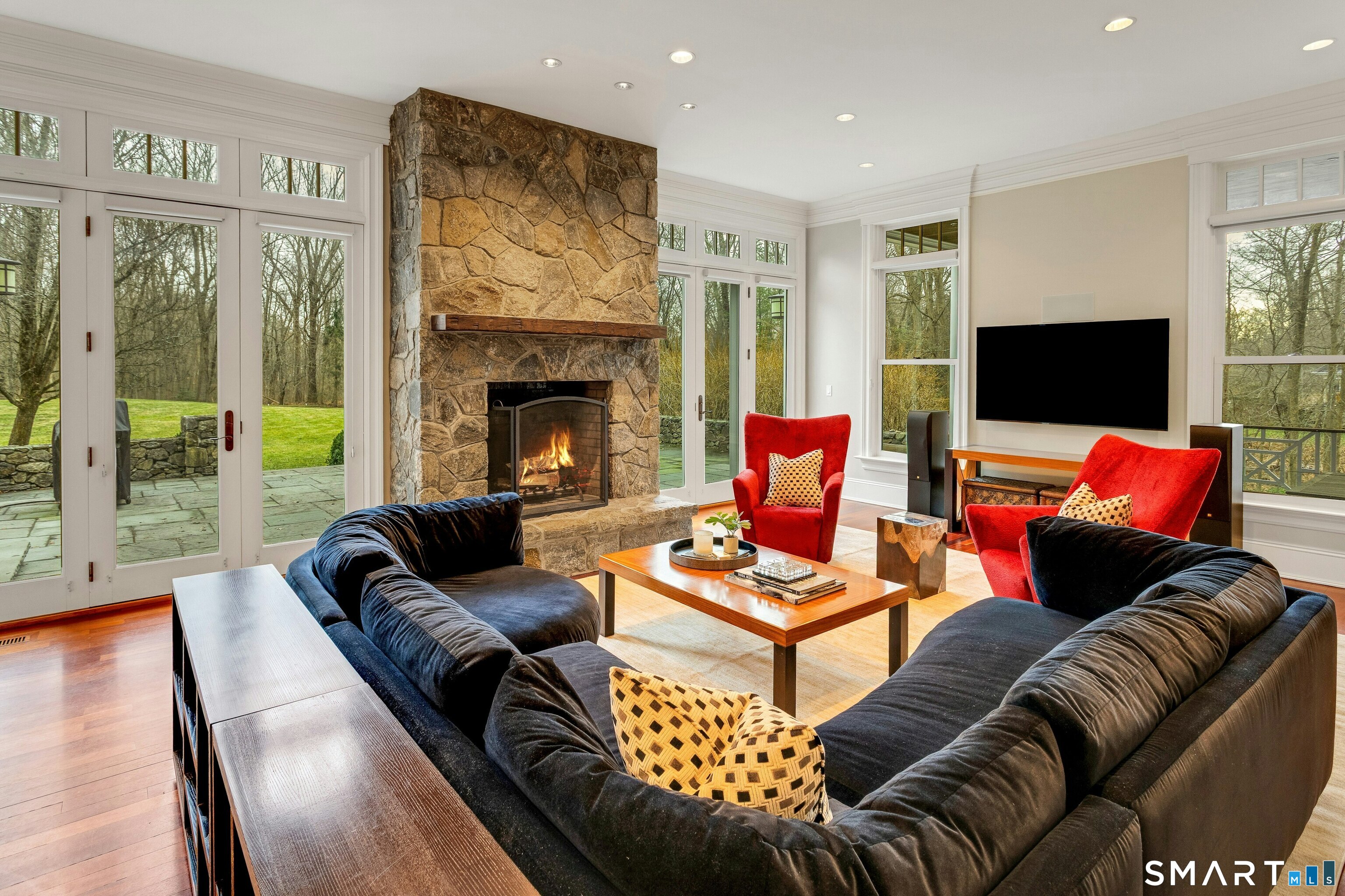 91 Sunset Hill Road New Canaan, CT 06840 - Photo 11 of 38