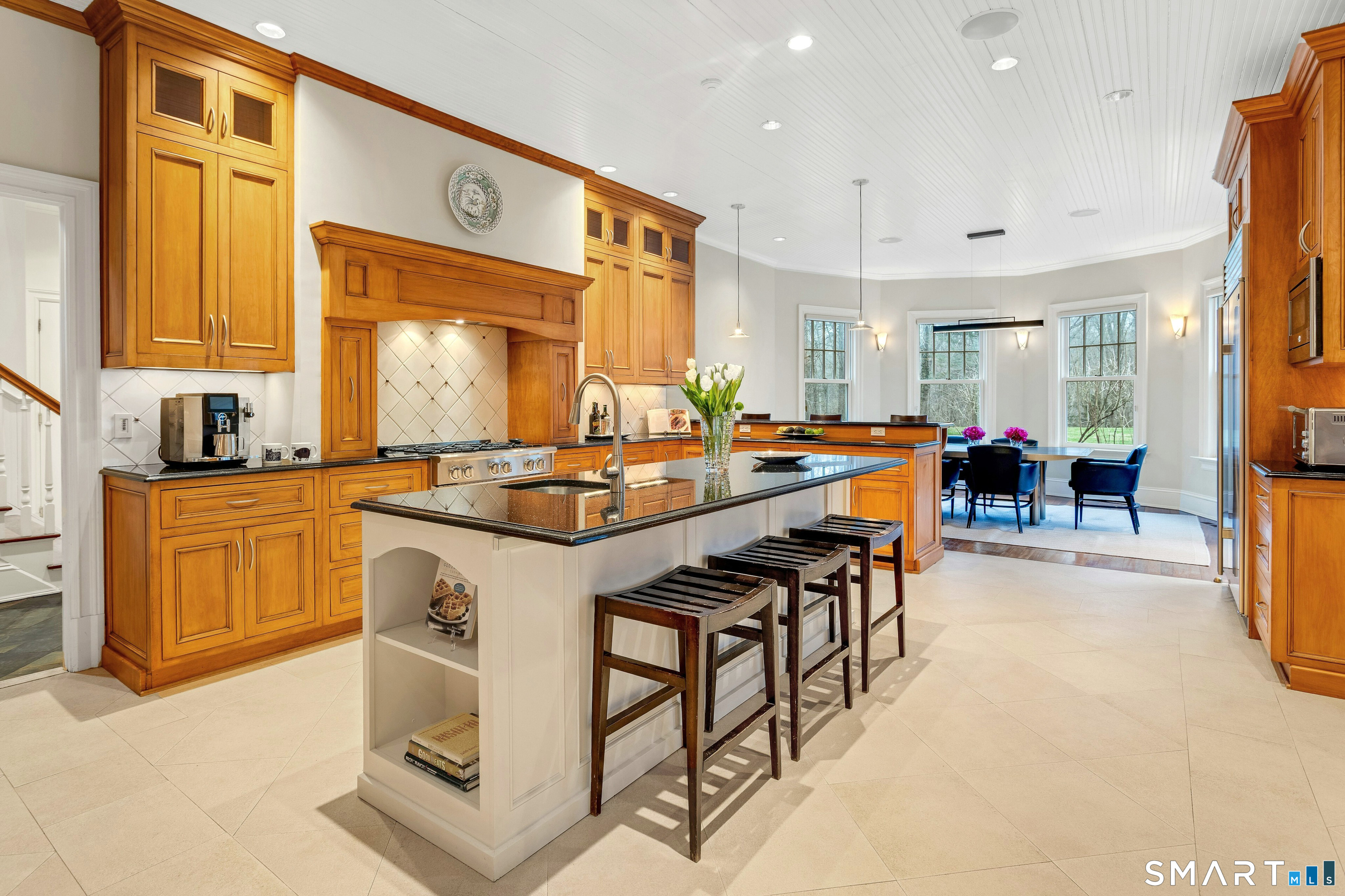 91 Sunset Hill Road New Canaan, CT 06840 - Photo 14 of 38