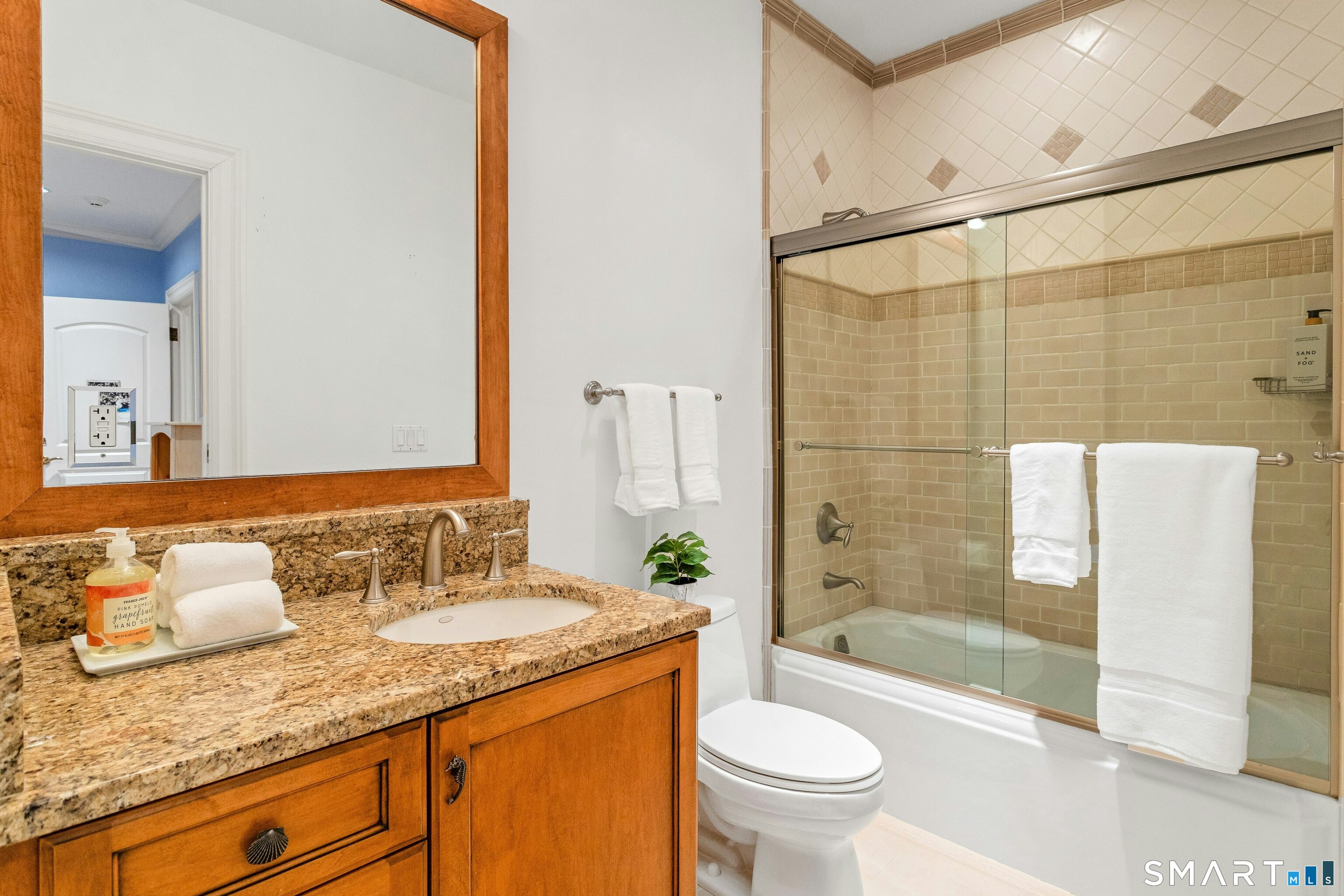 91 Sunset Hill Road New Canaan, CT 06840 - Photo 21 of 38