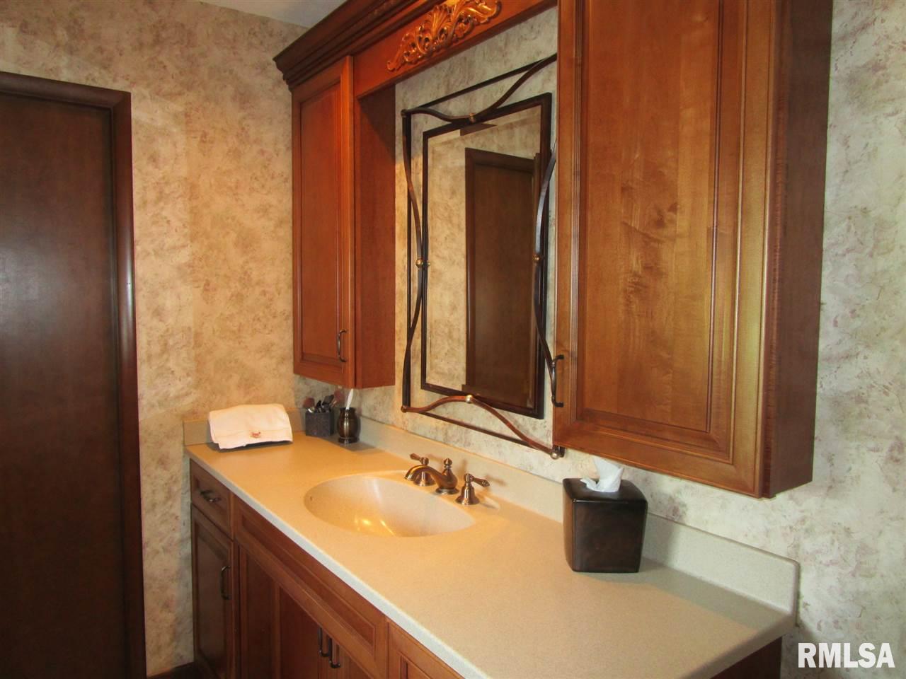 200 Causemaker Drive Atkinson, IL 61235 - Photo 16 of 24 Gallery Image 16