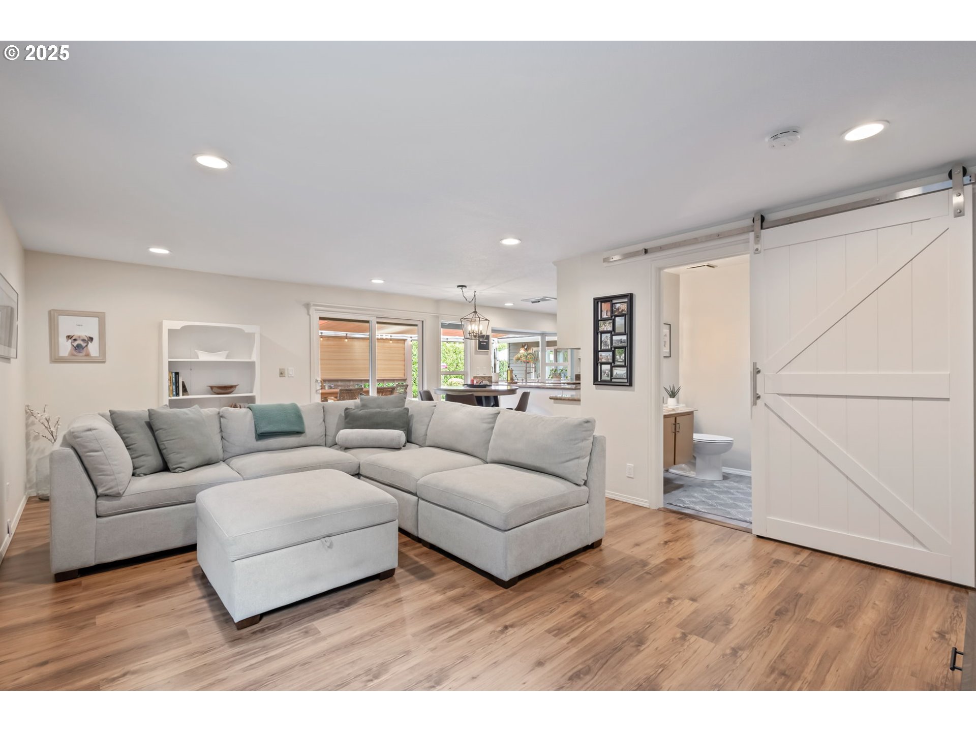 13355 Southwest Chimney Ridge Court Tigard, OR 97223 - Photo 15 of 41 Gallery Image 15