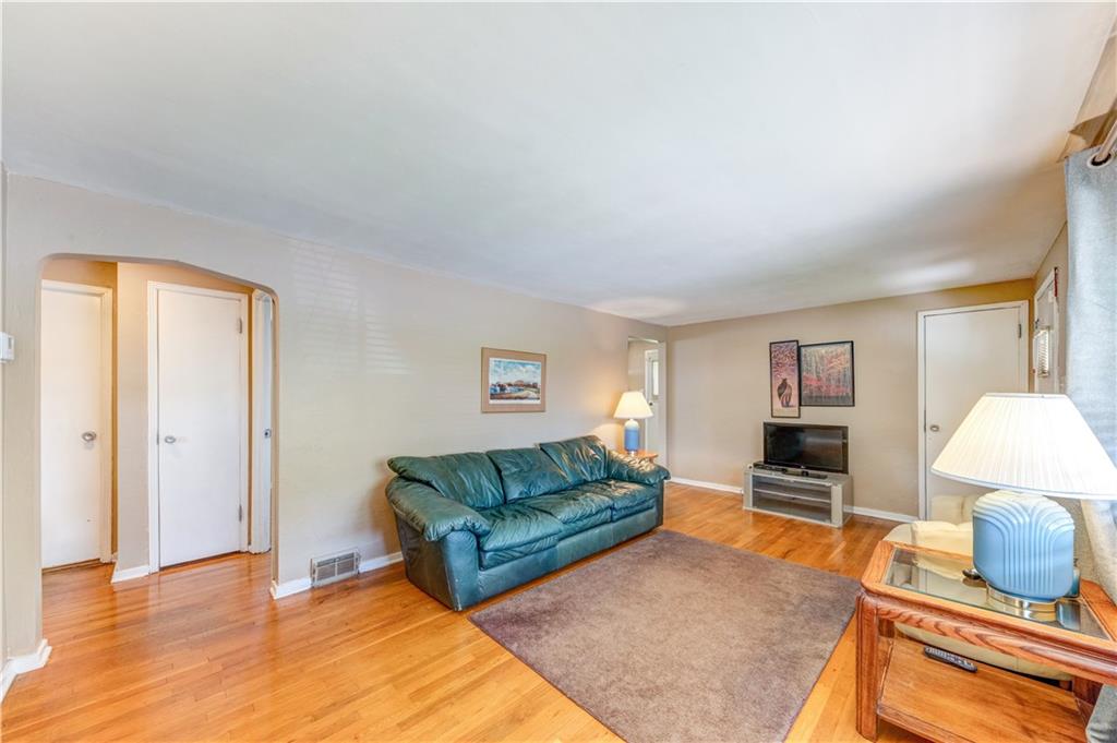 345 Wheeler Street McKees Rocks, PA 15136 - Photo 12 of 24 Gallery Image 12