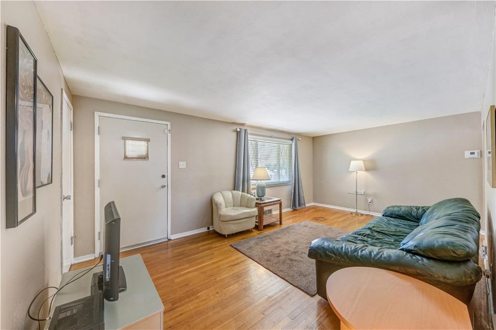 345 Wheeler Street McKees Rocks, PA 15136 - Photo 10 of 24 Gallery Image 10