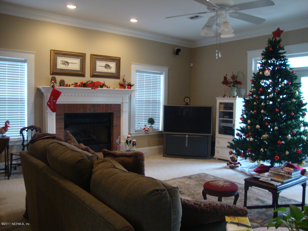 49068 River Bluff Road Hilliard, FL 32046 - Photo 3 of 10 GREAT ROOM