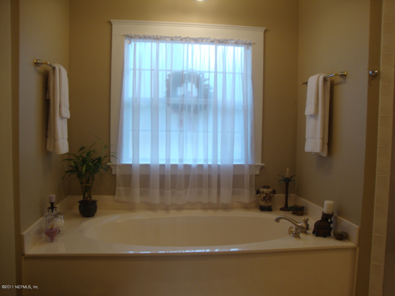 49068 River Bluff Road Hilliard, FL 32046 - Photo 10 of 10 MASTER BATH