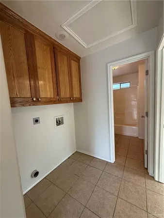 $950 | 523 Perkins Avenue, Mission, TX 78572