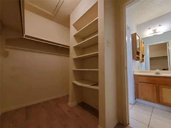 $1,425 | 507 Greenlawn Boulevard, Round Rock, TX 78664