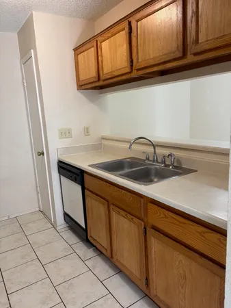 $1,425 | 507 Greenlawn Boulevard, Round Rock, TX 78664