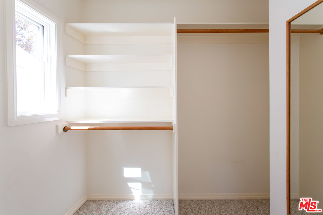 214 West Channel Road Santa Monica, CA 90402 - Photo 20 of 27 Gallery Image 20