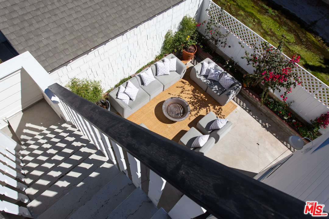214 West Channel Road Santa Monica, CA 90402 - Photo 24 of 27 Gallery Image 24