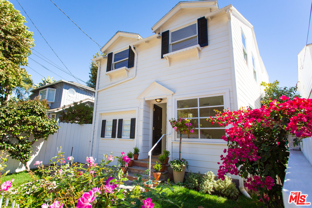 214 West Channel Road Santa Monica, CA 90402 - Photo 25 of 27 Gallery Image 25