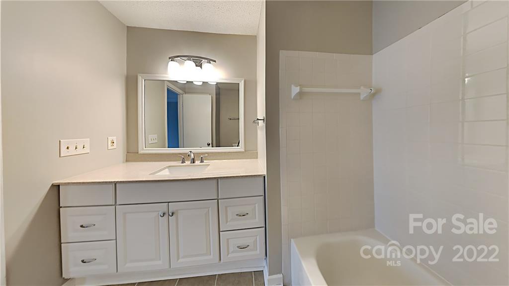 1612 Sharon Road West, Unit 72 Charlotte, NC 28210 - Photo 7 of 12 Gallery Image 7