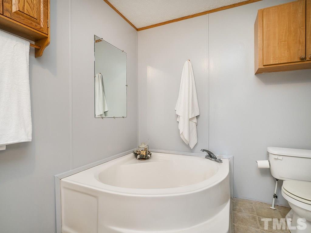 5530 Byrd Road Burlington, NC 27217 - Photo 19 of 30 Gallery Image 19