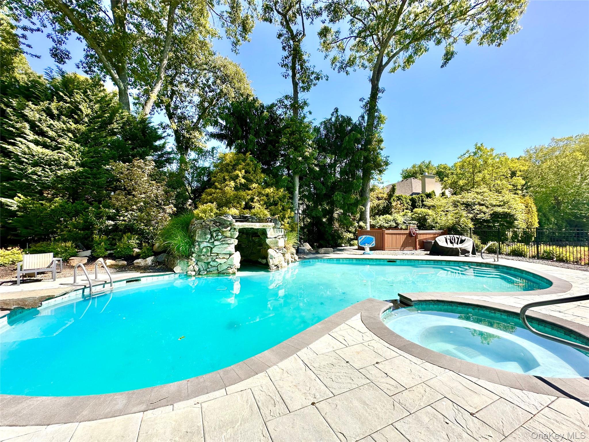 135 Round Swamp Road Huntington, NY 11743 - Photo 2 of 3