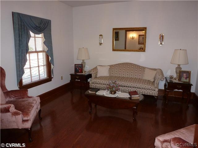 Living Room - Nice Formal Living room.