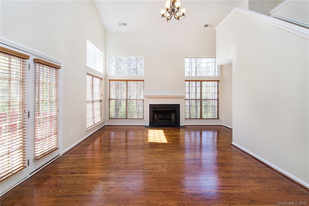 735 Foxborough Road Charlotte, NC 28213 - Photo 3 of 21