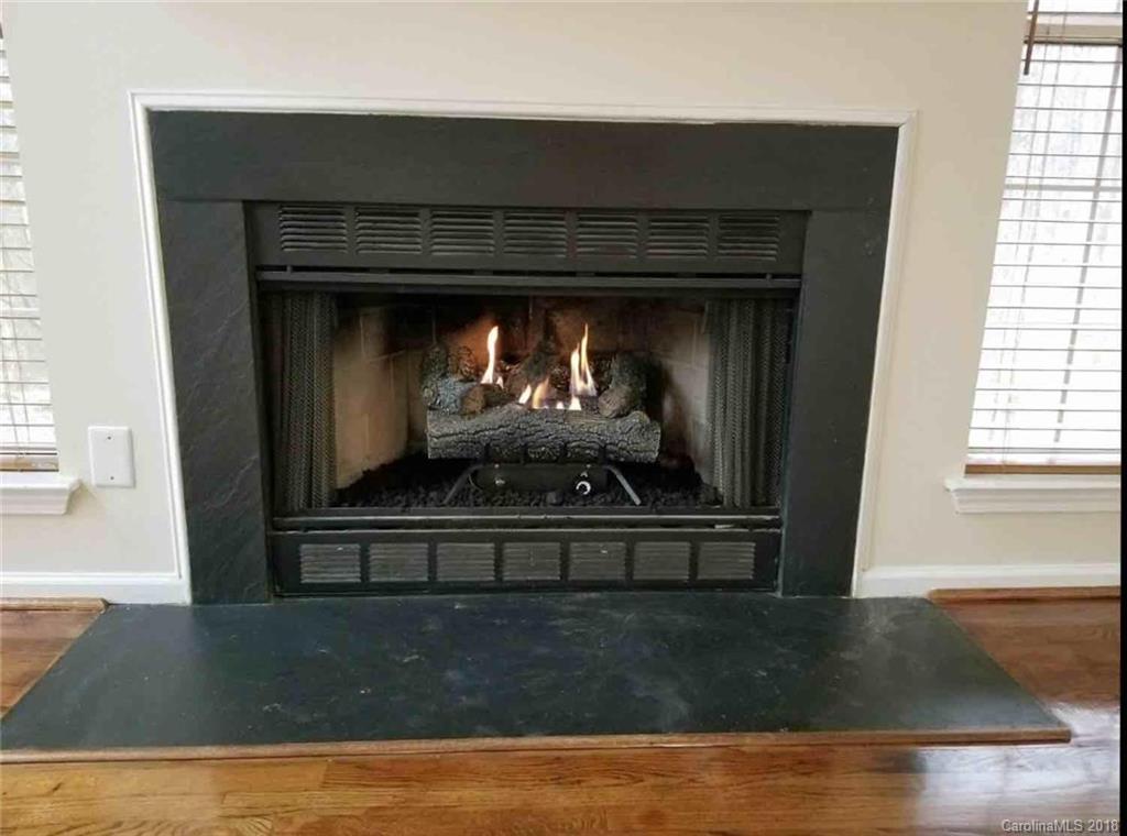 735 Foxborough Road Charlotte, NC 28213 - Photo 4 of 21