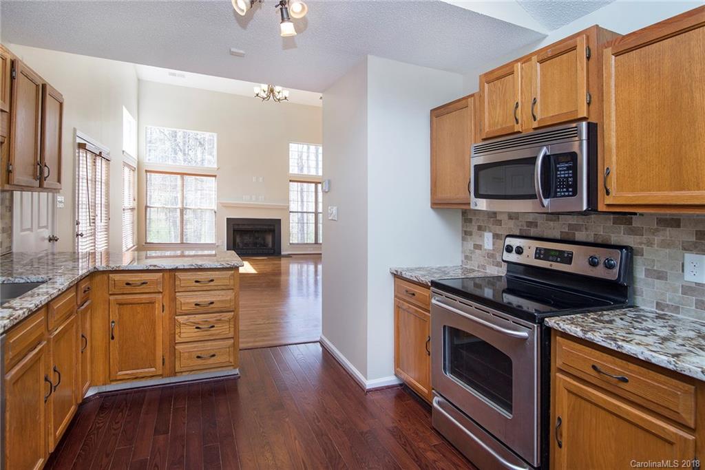 735 Foxborough Road Charlotte, NC 28213 - Photo 8 of 21