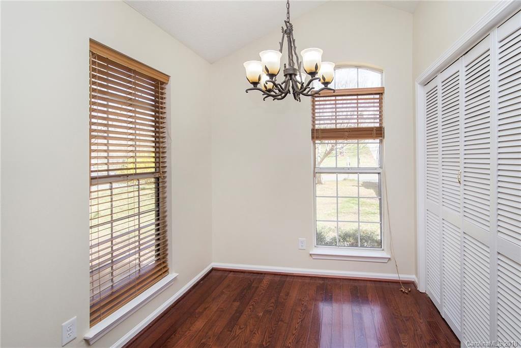 735 Foxborough Road Charlotte, NC 28213 - Photo 9 of 21