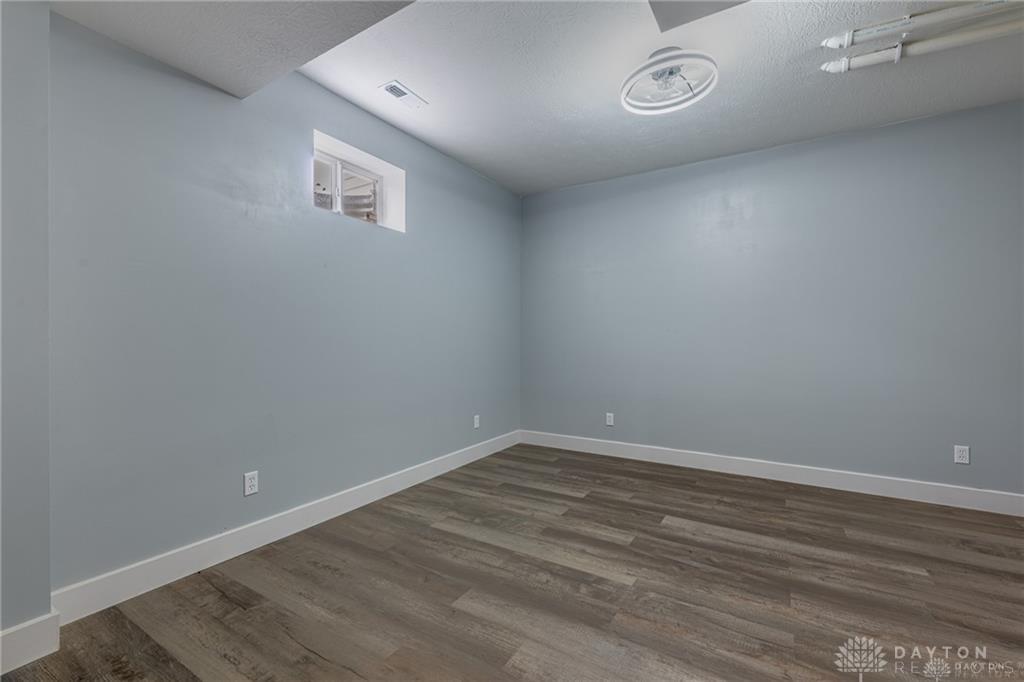 1264 Normandy Rue Dayton, OH 45458 - Photo 37 of 48