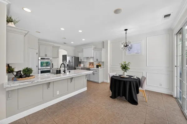 $675,000 | 1736 North Holly Avenue, Clovis, CA 93619