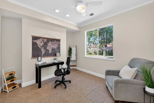 $675,000 | 1736 North Holly Avenue, Clovis, CA 93619