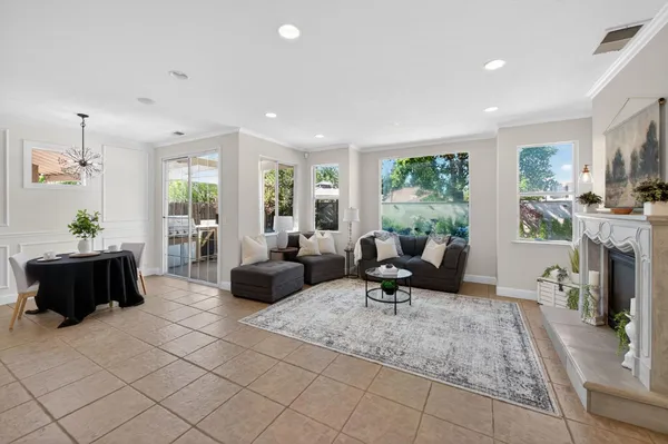 $675,000 | 1736 North Holly Avenue, Clovis, CA 93619