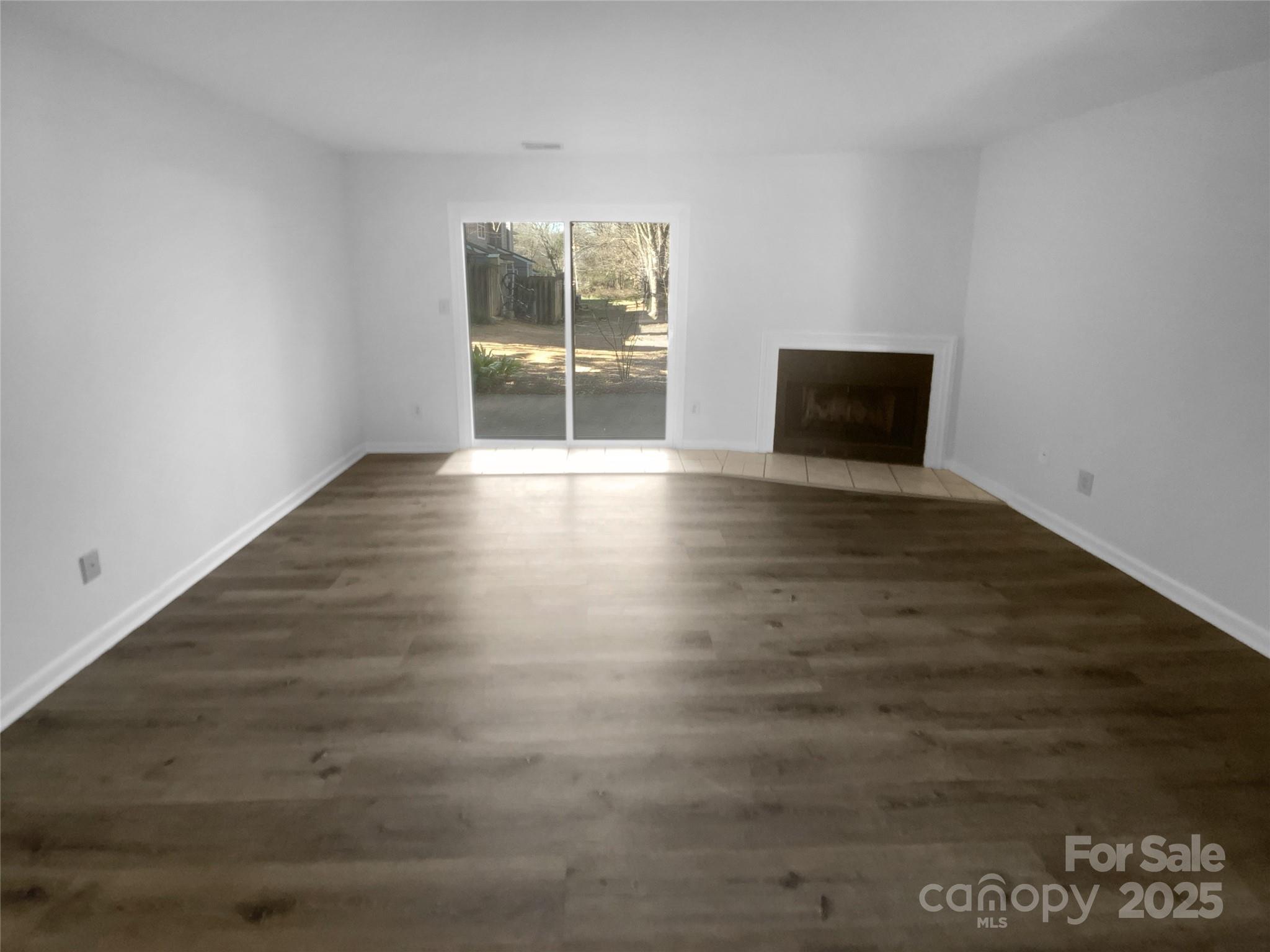 6108 Heath Ridge Court Charlotte, NC 28210 - Photo 3 of 19