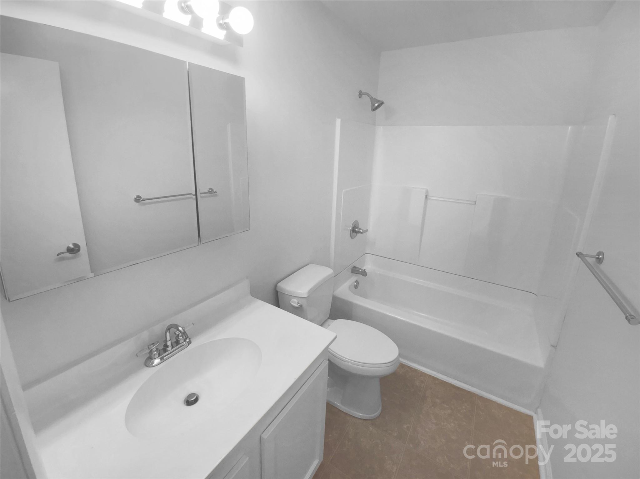 6108 Heath Ridge Court Charlotte, NC 28210 - Photo 7 of 19