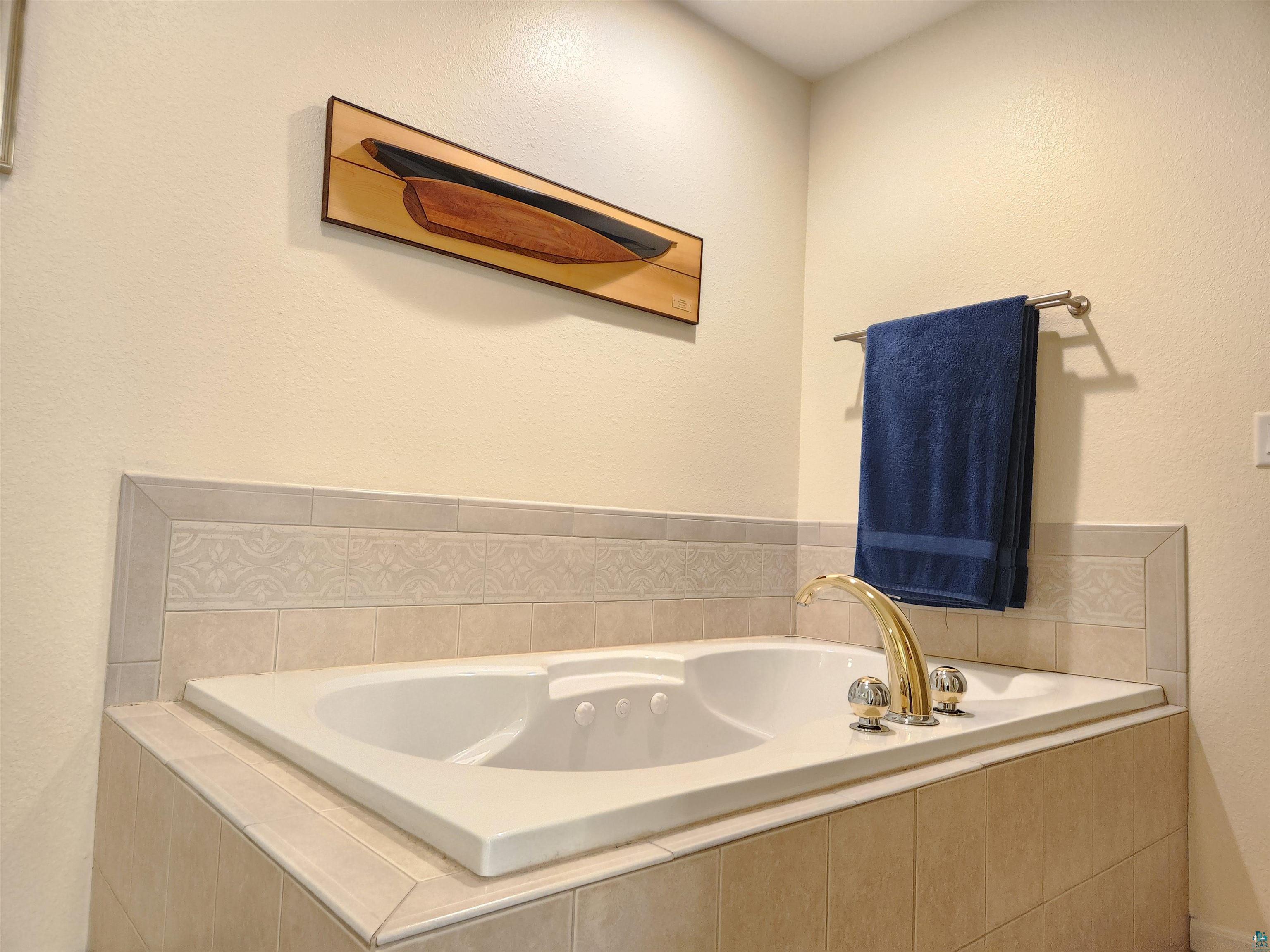 34605 Pumphouse Road, Unit 404 Bayfield, WI 54814 - Photo 20 of 41
