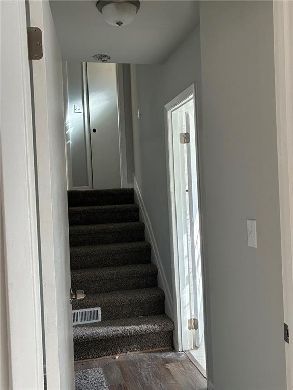 3992 Maplewood Drive Decatur, GA 30035 - Photo 24 of 44 a view of entryway