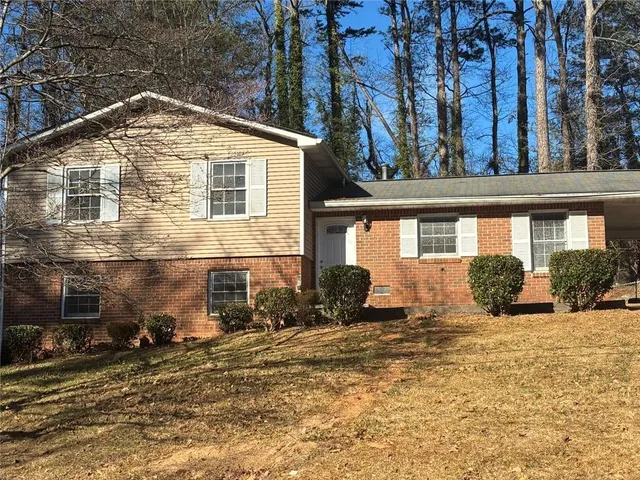 $2,200 | 3992 Maplewood Drive, Decatur, GA 30035