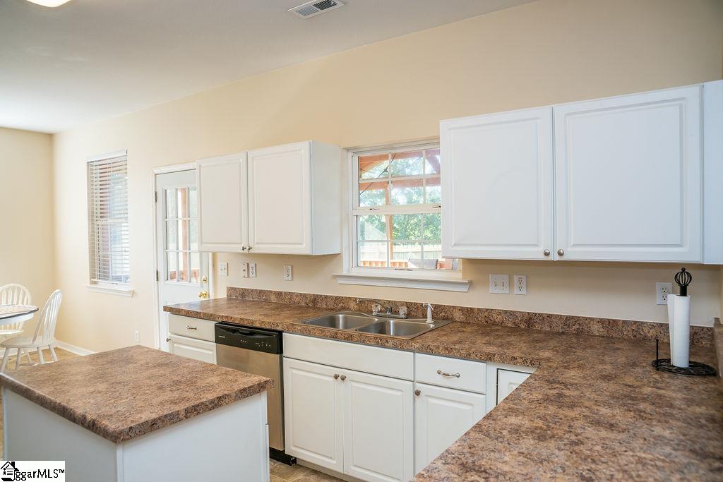 216 Giants Ridge Road Easley, SC 29642 - Photo 13 of 33