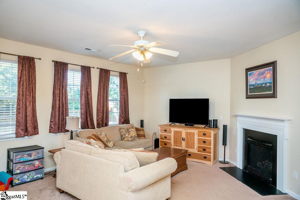 216 Giants Ridge Road Easley, SC 29642 - Photo 3 of 33