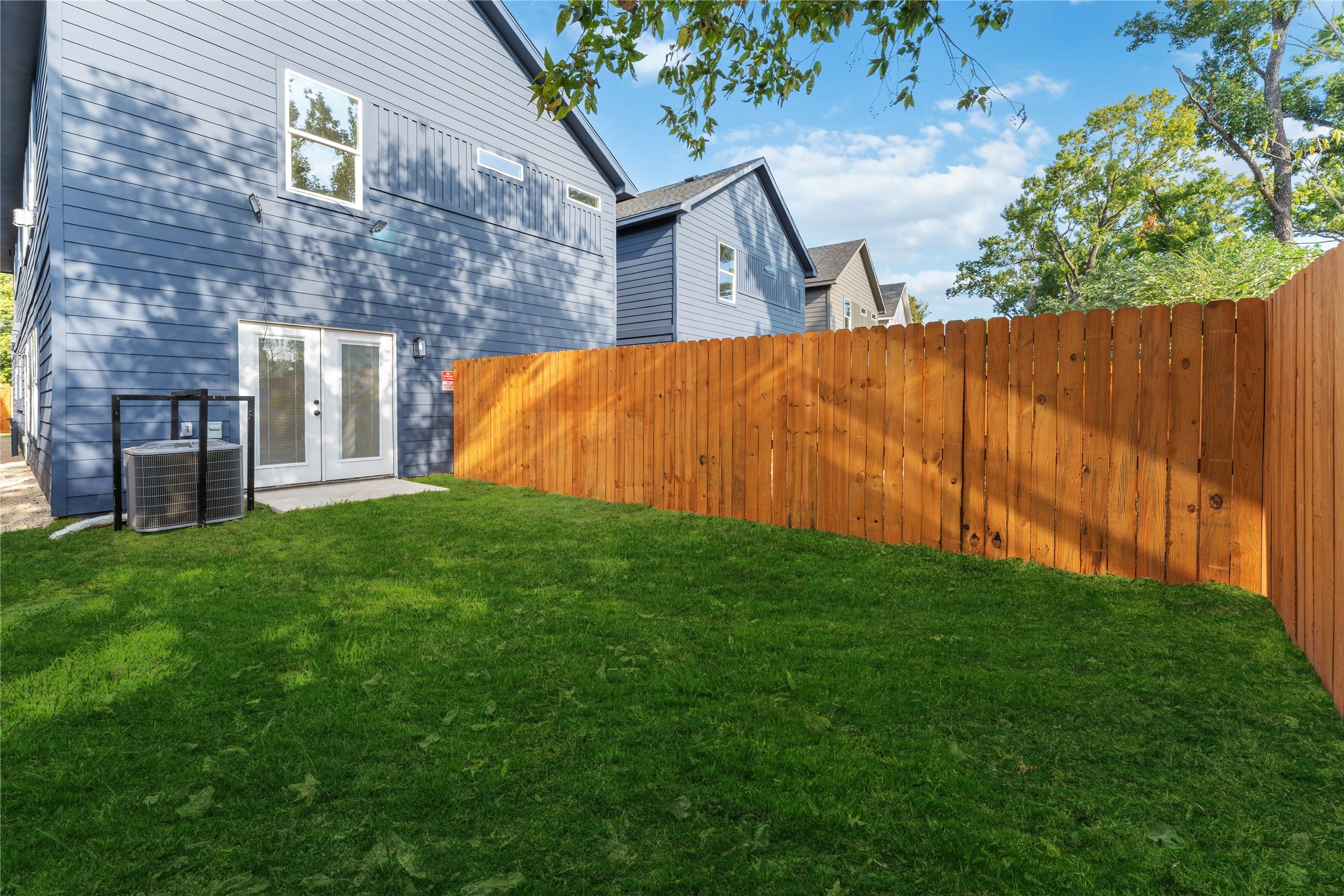 9326 Firnat Street Houston, TX 77016 - Photo 27 of 30 a view of backyard with trampoline