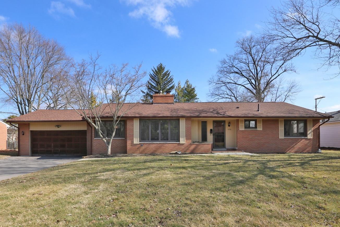 3956 Mountview Road Columbus, OH 43220 - Photo 1 of 28