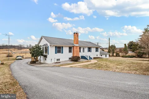 $590,000 | 3172 Dupont Parkway, Odessa, DE 19730