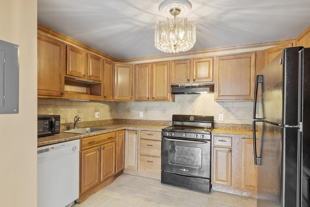 176 Maple Avenue, Unit 138 Rutland, MA 01543 - Photo 15 of 30